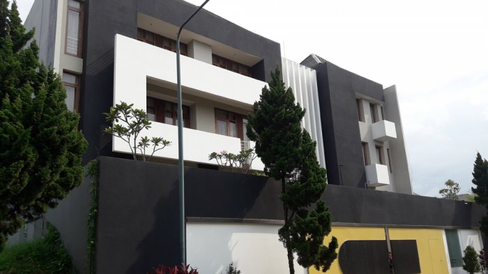 Detail Rumah Setra Duta Nomer 20