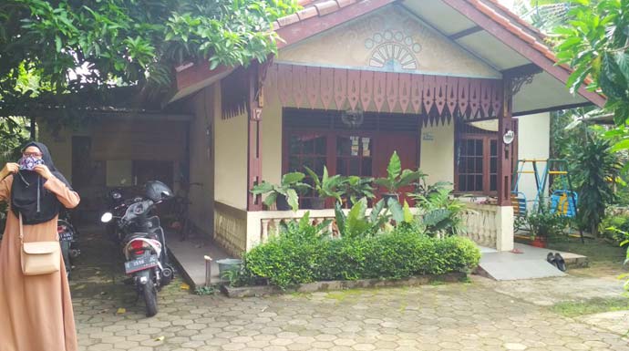 Detail Rumah Si Doel Anak Sekolahan Nomer 6