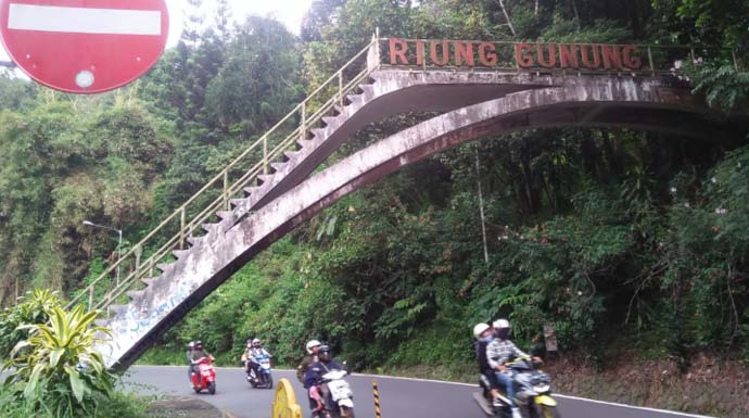 Detail Rumah Soekarno Di Puncak Nomer 2