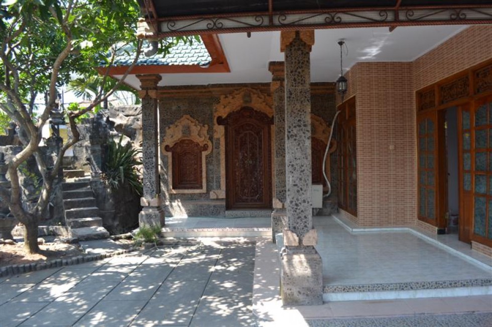 Detail Rumah Stil Bali Nomer 40