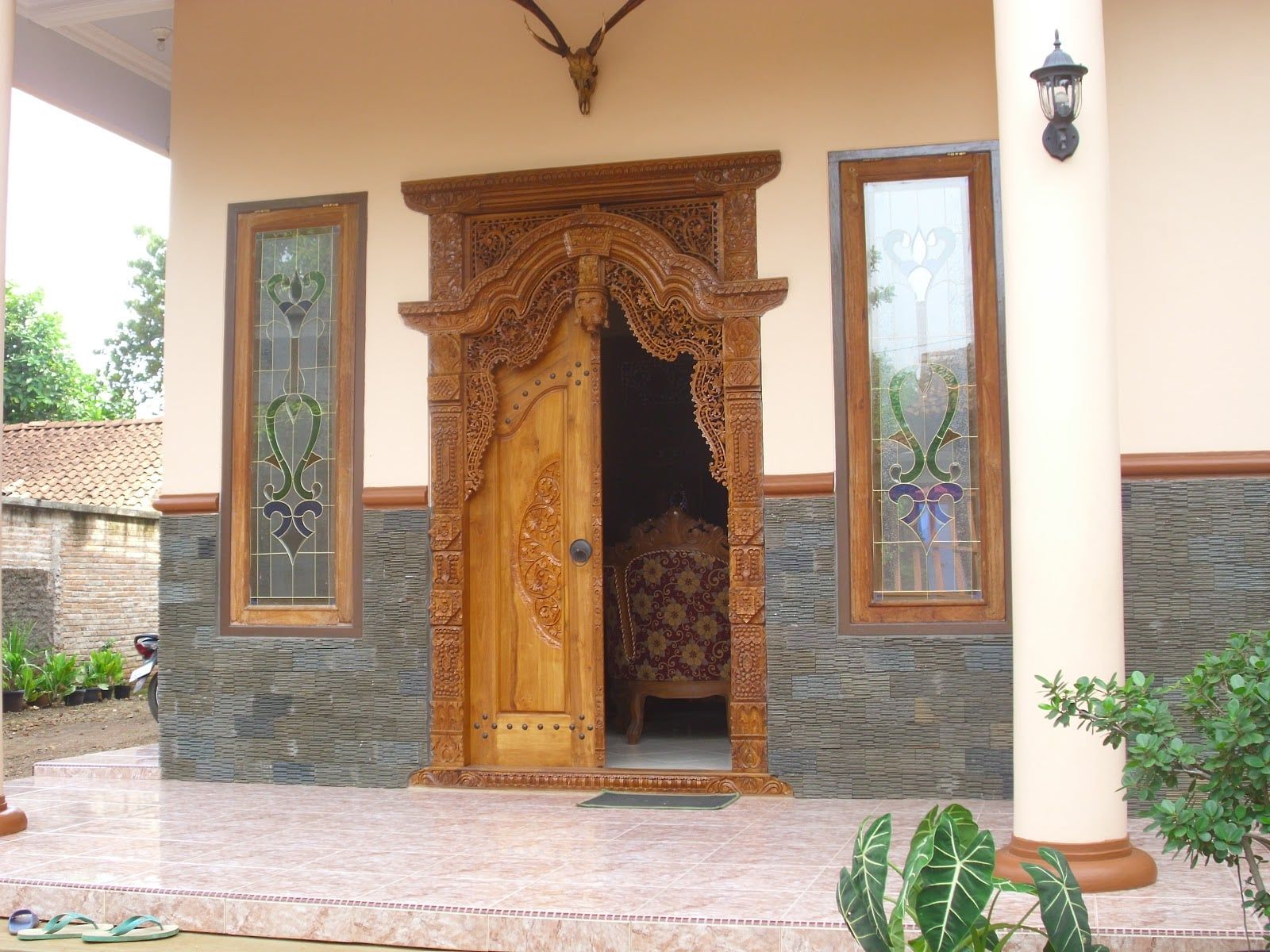 Detail Rumah Style Bali Pintu Gebyok Nomer 36