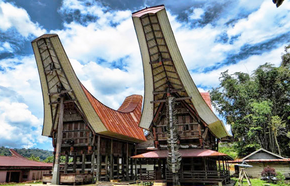 Detail Rumah Suku Toraja Nomer 9