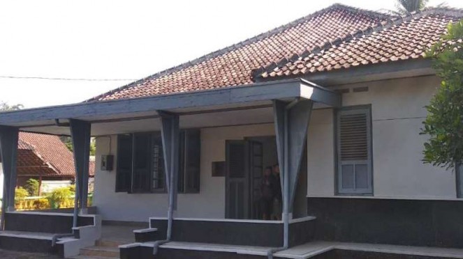 Detail Rumah Tahun 80an Nomer 44