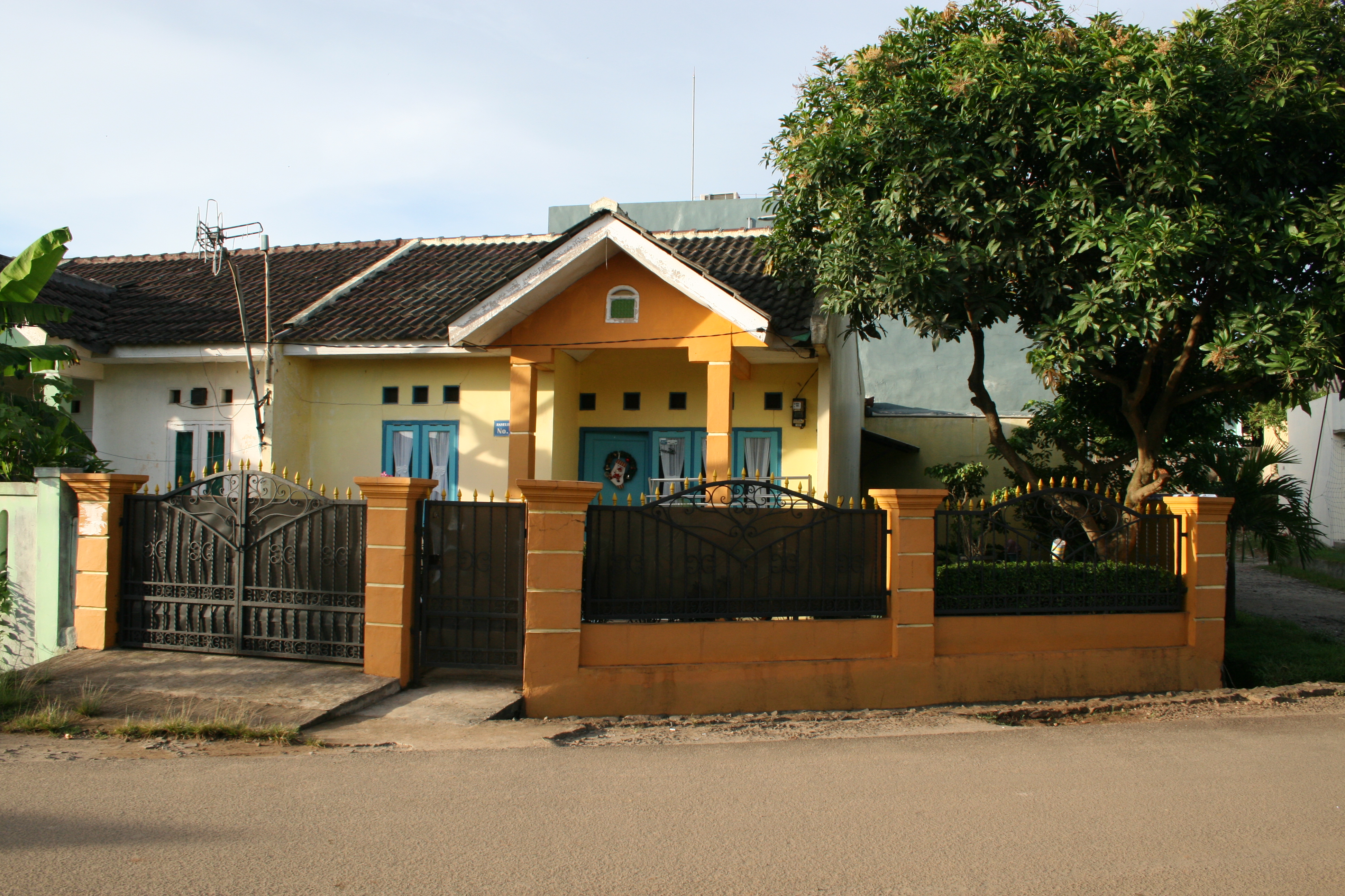 Detail Rumah Tahun 90an Nomer 53