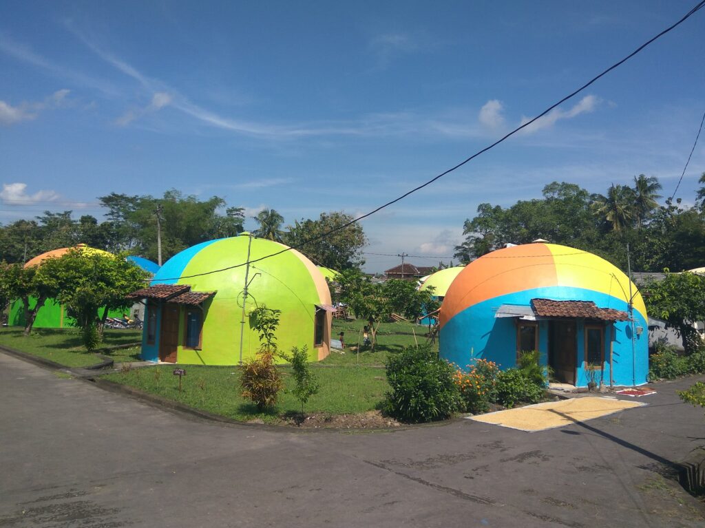 Detail Rumah Teletubbies Bandung Nomer 37