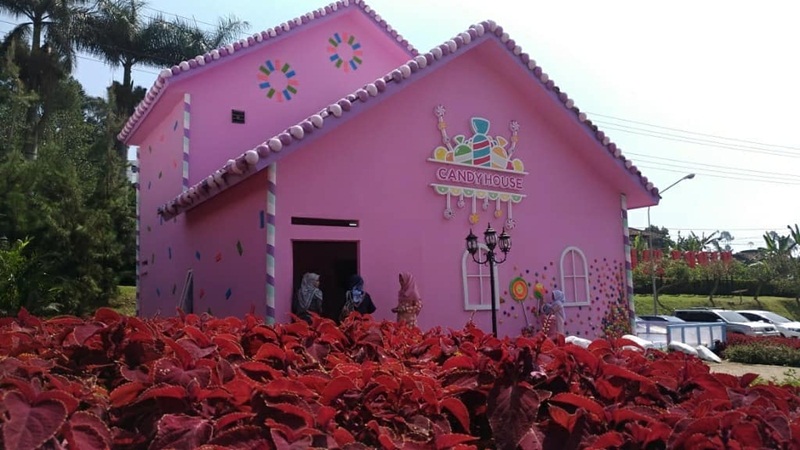 Detail Rumah Teletubbies Bandung Nomer 44