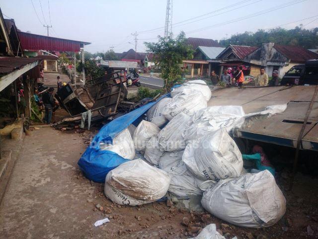 Detail Rumah Terbalik Bengkulu Nomer 20