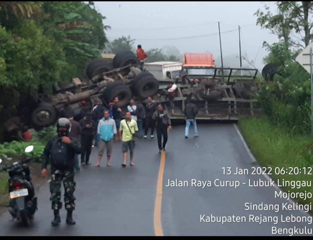 Detail Rumah Terbalik Bengkulu Nomer 31