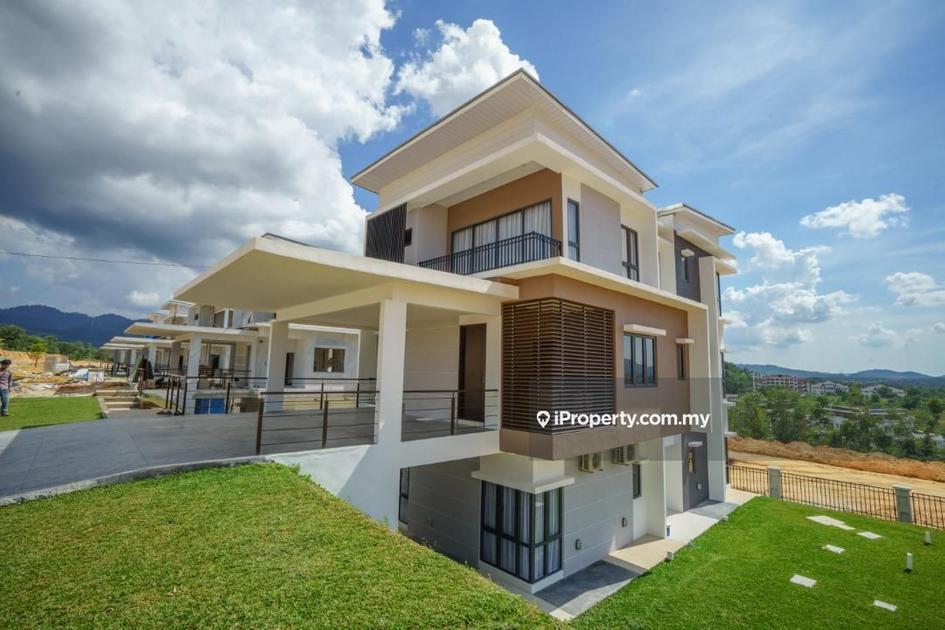 Detail Rumah Tiga Tingkat Nomer 37