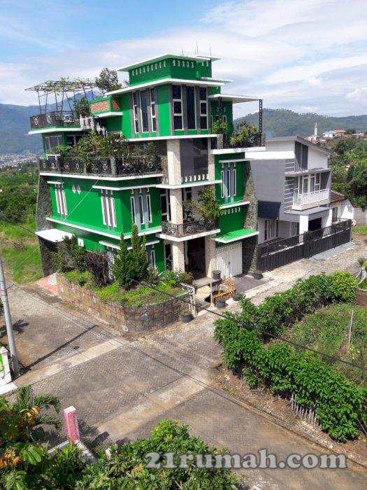 Detail Rumah Tingkat 4 Nomer 42