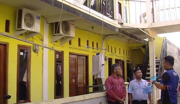 Detail Rumah Zaskia Gotik Cikarang Nomer 29