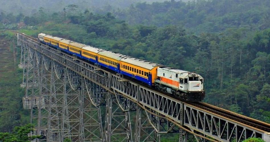 Wallpaper Kereta Api Indonesia Hd - 55+ Koleksi Gambar