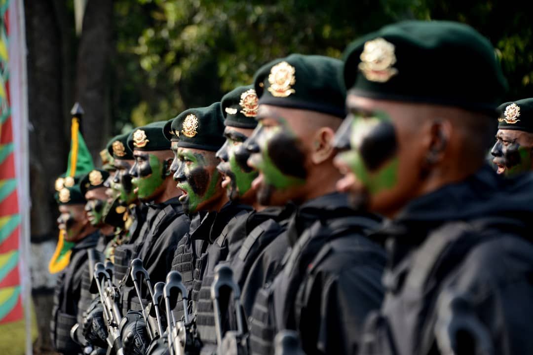 Detail Wallpaper Kostrad Nomer 50