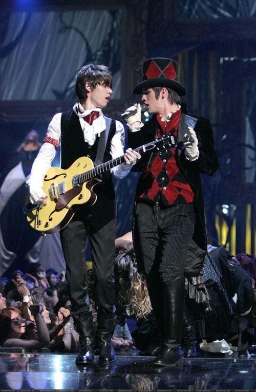 Detail Ryan Ross And Brendon Urie Nomer 5