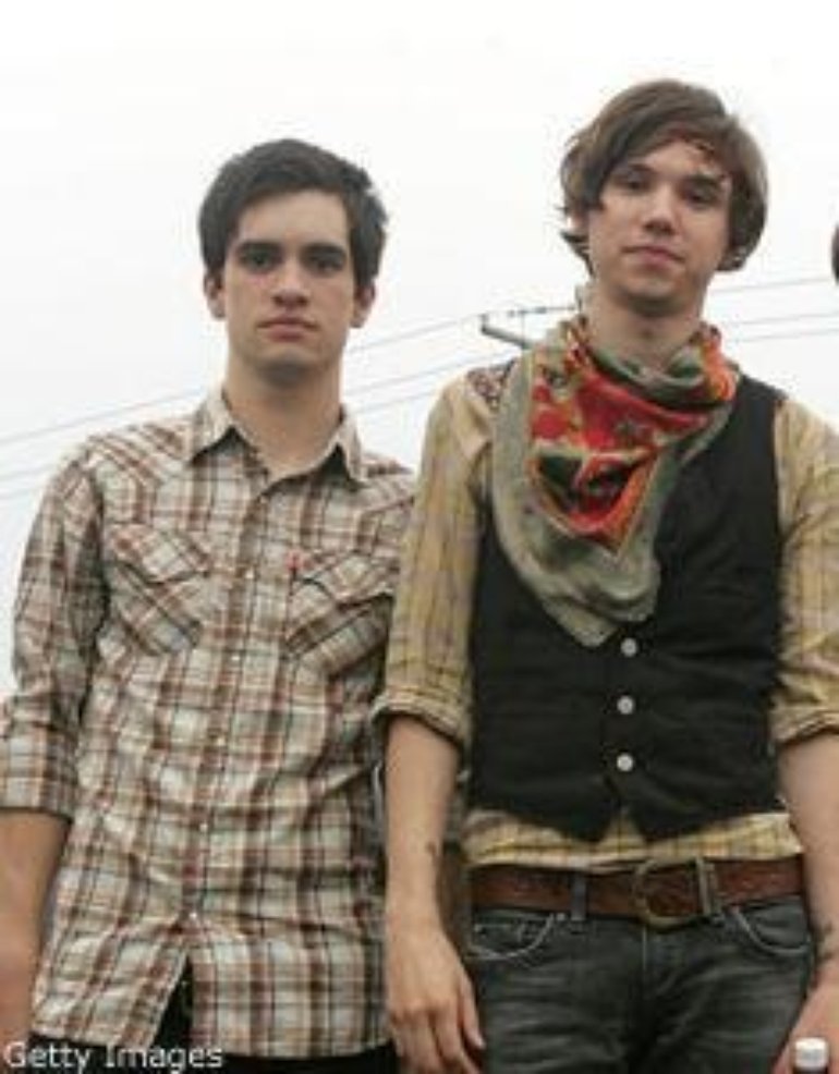 Detail Ryan Ross And Brendon Urie Nomer 10