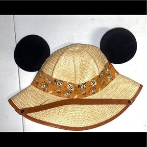 Detail Safari Mickey Ears Nomer 44