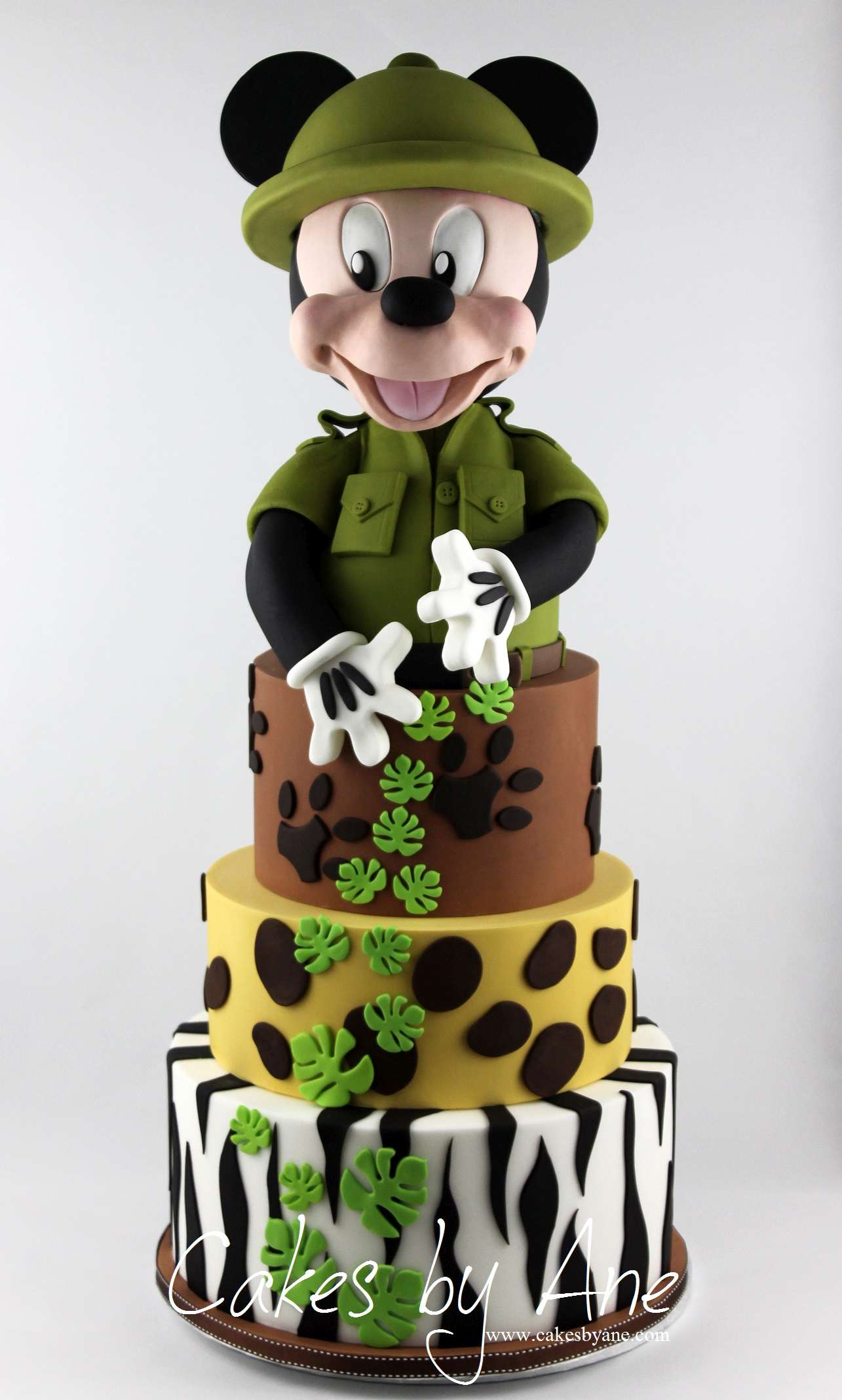 Detail Safari Mickey Mouse Cake Nomer 23