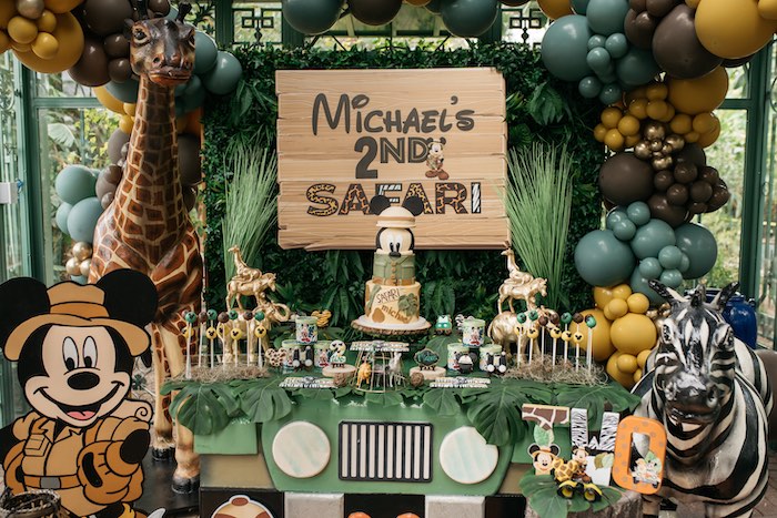 Detail Safari Mickey Mouse Cake Nomer 30