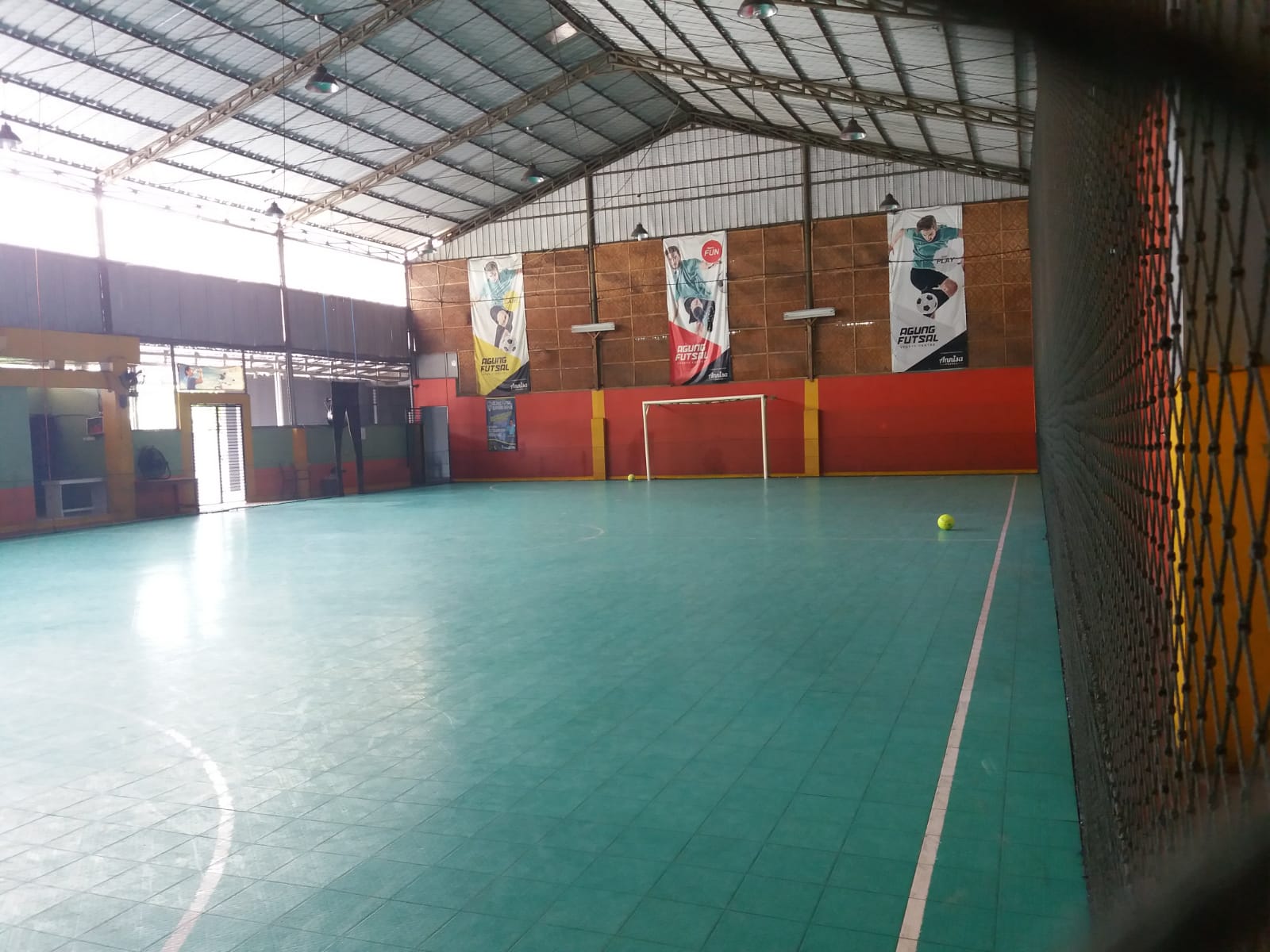 Detail Wallpaper Lapangan Futsal Nomer 52