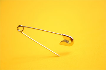 Detail Safety Pin Image Nomer 38