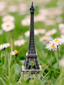 Detail Wallpaper Menara Eiffel Animasi Nomer 34