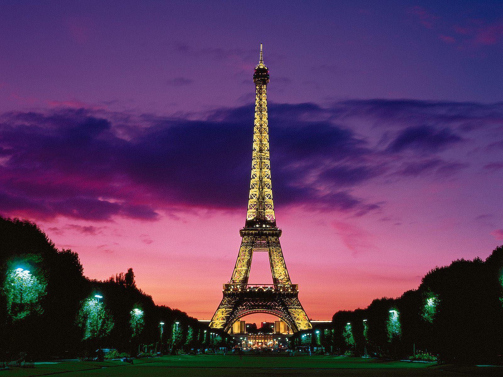 Detail Wallpaper Menara Eiffel Animasi Nomer 5