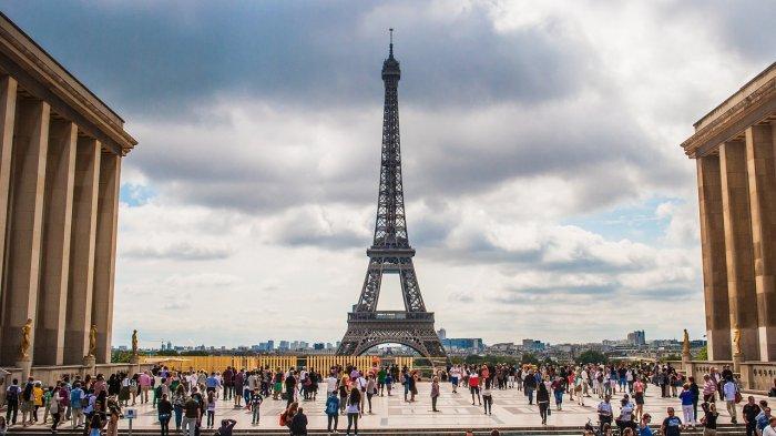 Detail Wallpaper Menara Eiffel Bergerak Nomer 55