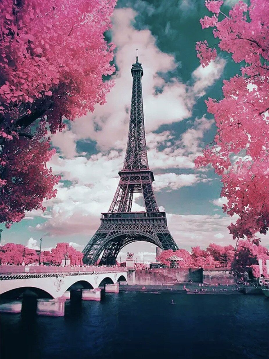 Wallpaper Menara Eiffel Pink - KibrisPDR