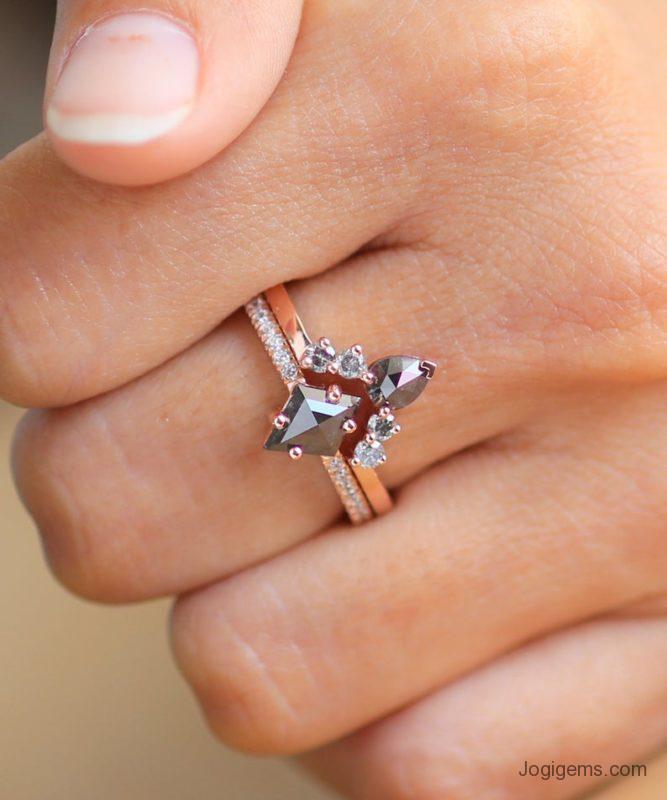 Detail Salt And Pepper Diamond Kite Ring Nomer 50