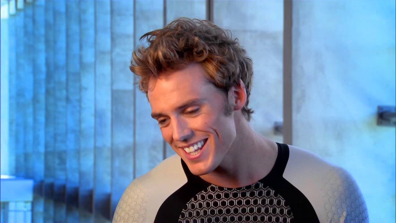 Detail Sam Claflin Finnick Odair Nomer 15