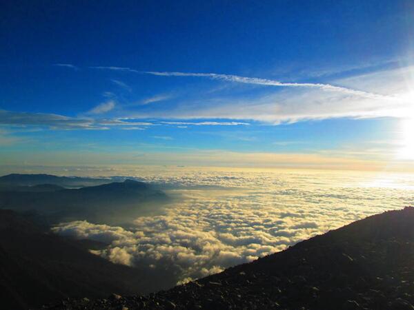 Detail Samudra Di Atas Awan Nomer 13