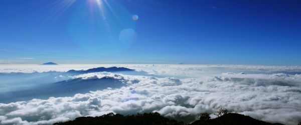 Detail Samudra Diatas Awan Nomer 16