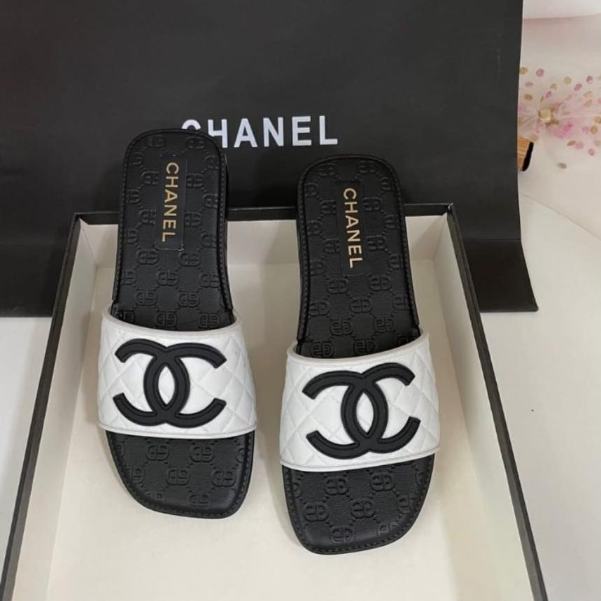 Detail Sandal Chanel Wanita Nomer 43