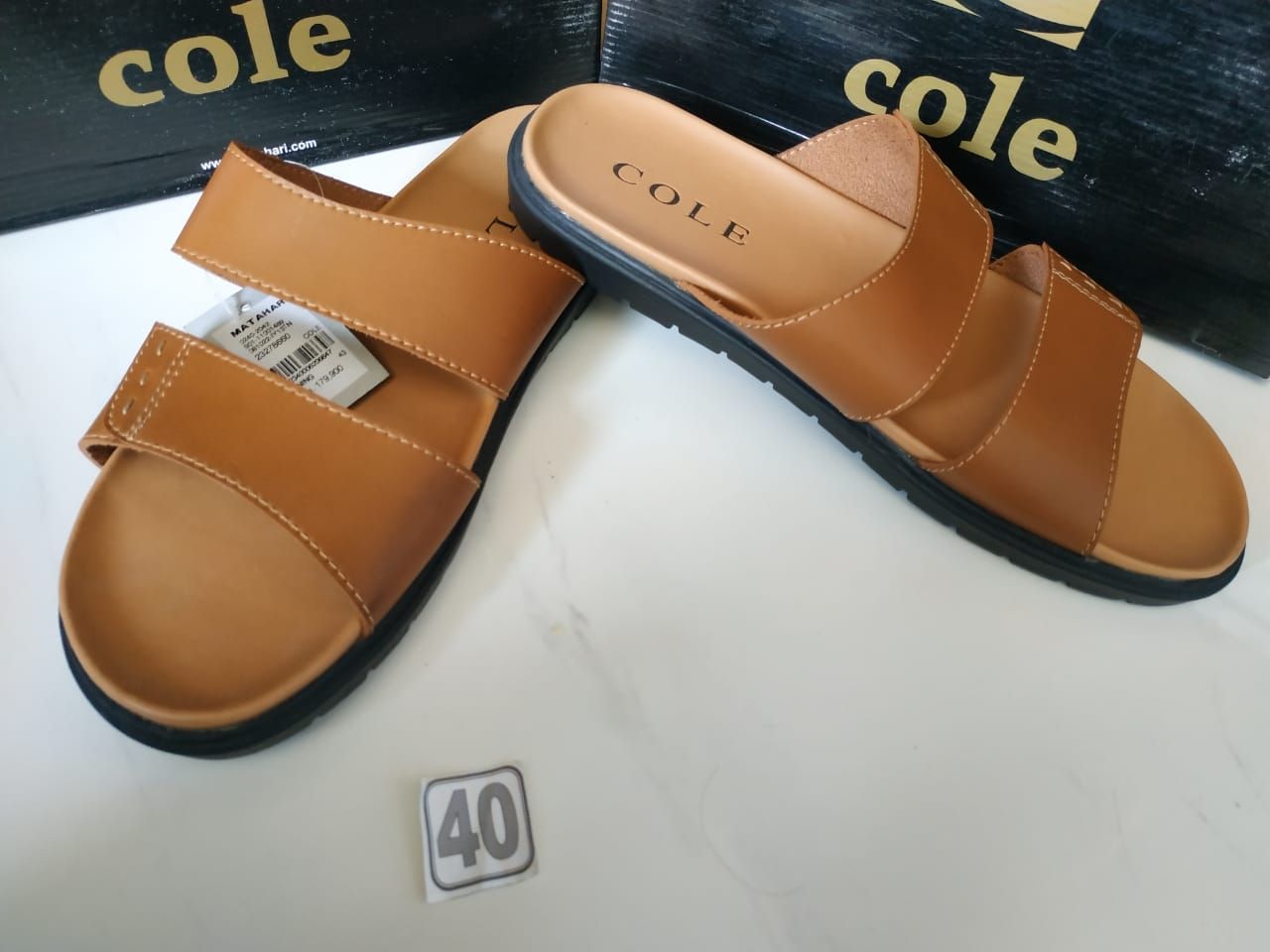 Detail Sandal Cole Pria Nomer 6