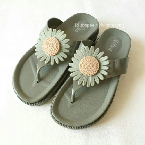 Detail Sandal Di Matahari Nomer 47