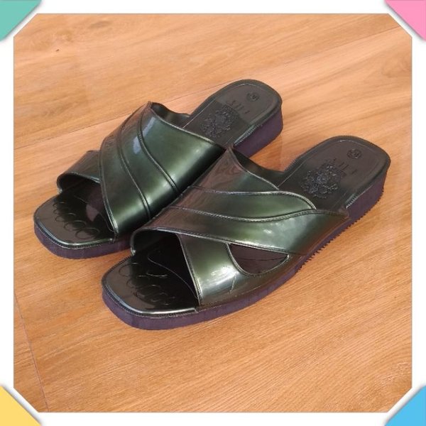 Detail Sandal Lily Jaman Dulu Nomer 33