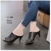 Detail Sandal Sepatu Wanita Cantik Dan Unik Nomer 37