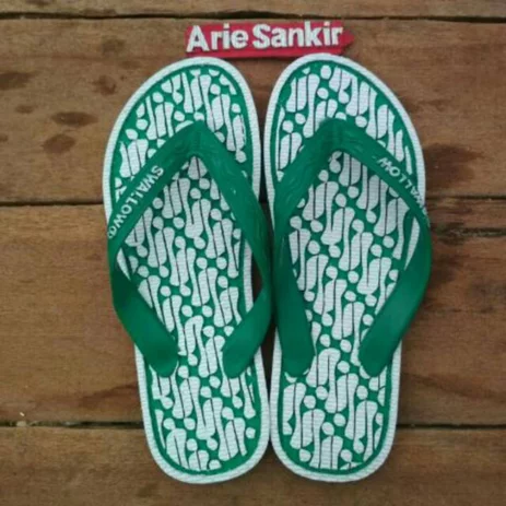 Detail Sandal Ukir Batik Nomer 30