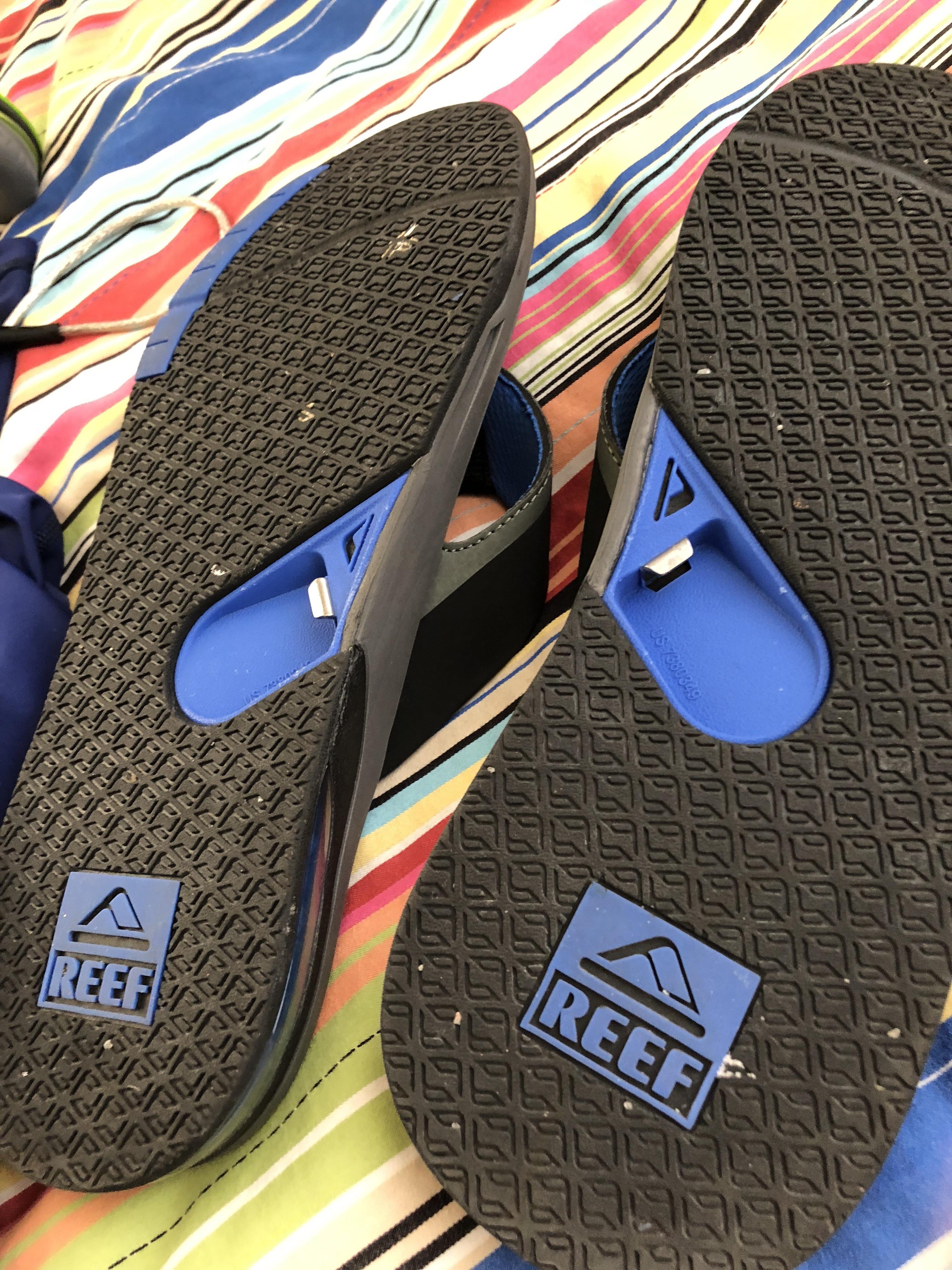 Detail Sandals With Beer Opener Nomer 22