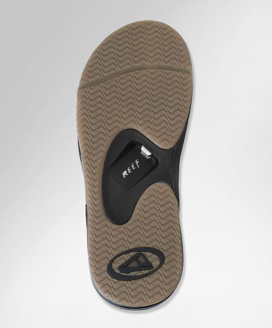Detail Sandals With Bottle Opener Nomer 28