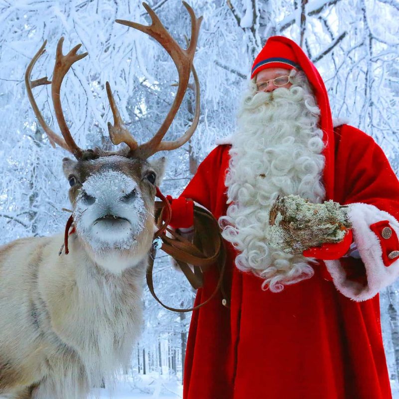 Detail Santa Claus Reindeer Picture Nomer 5