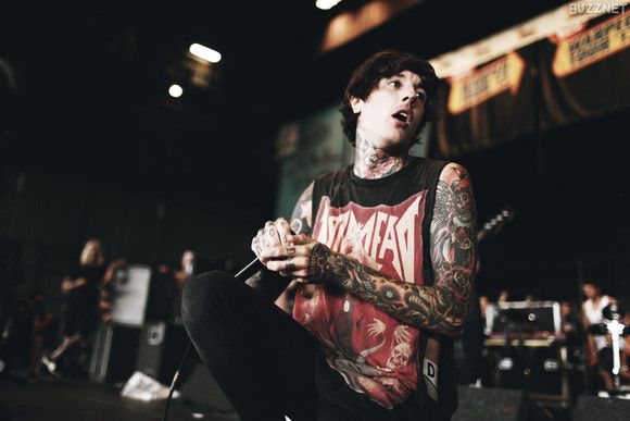 Detail Wallpaper Oliver Sykes Nomer 6