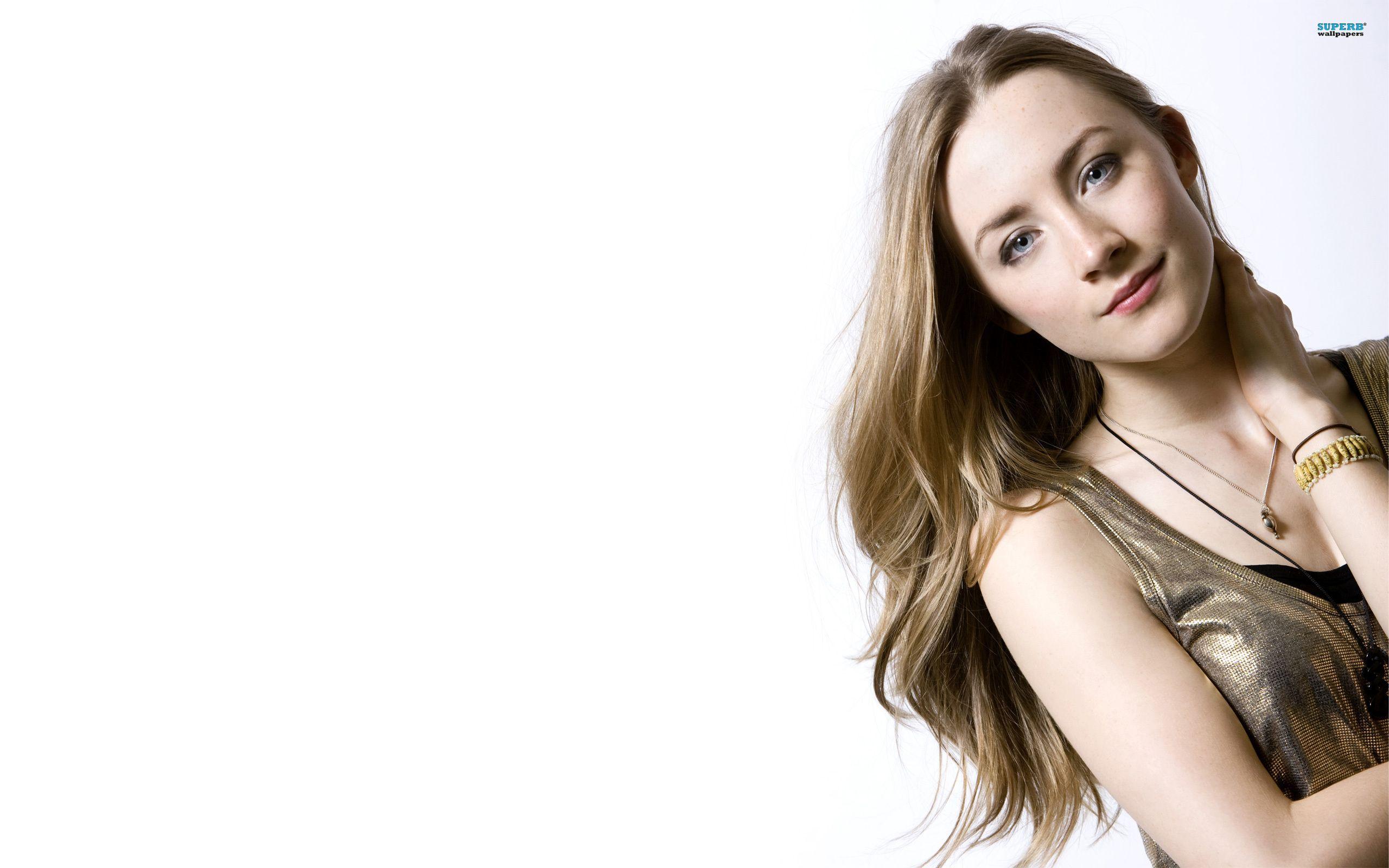 Detail Saoirse Ronan Wallpaper Nomer 2