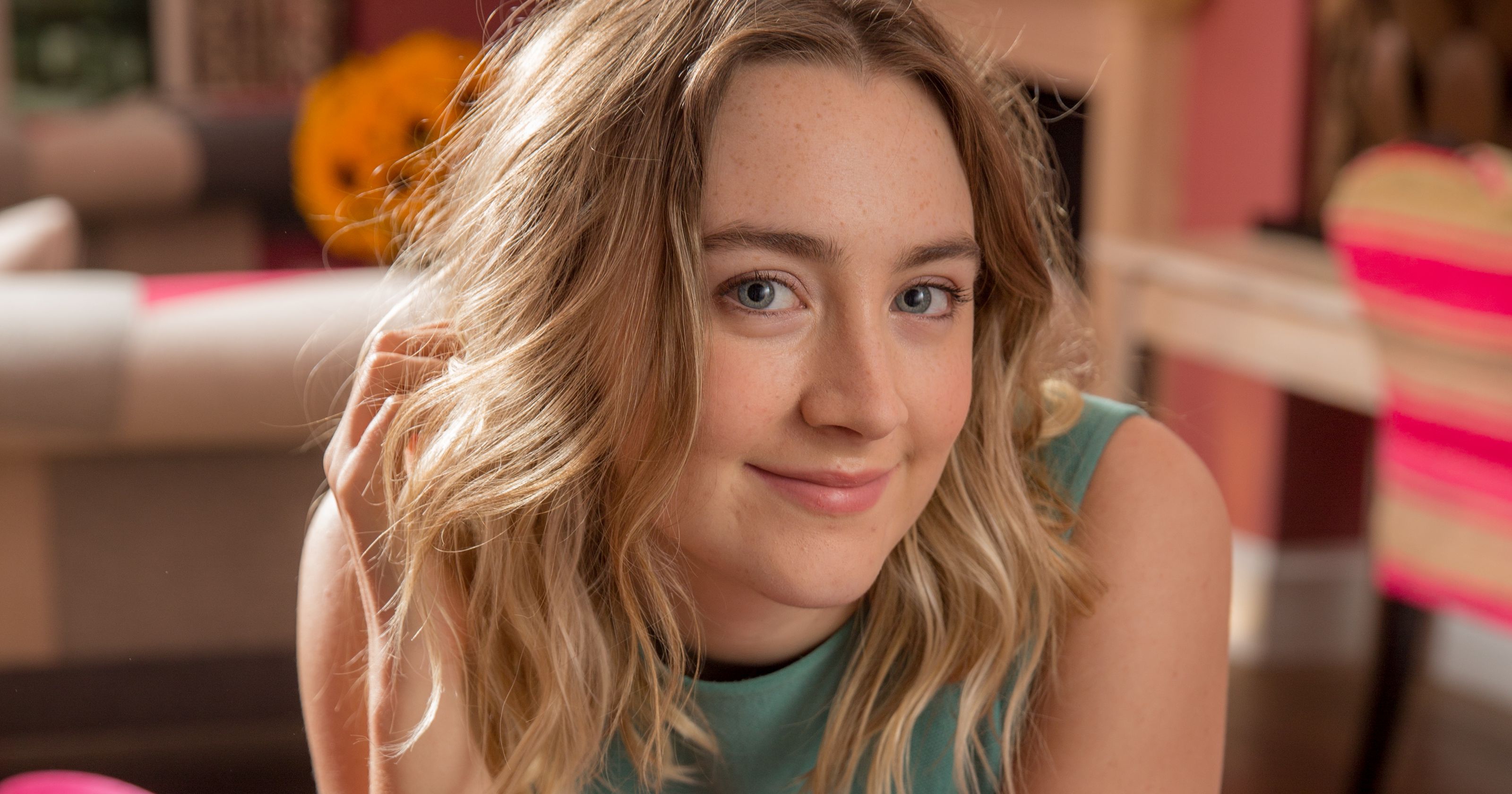 Detail Saoirse Ronan Wallpaper Nomer 52