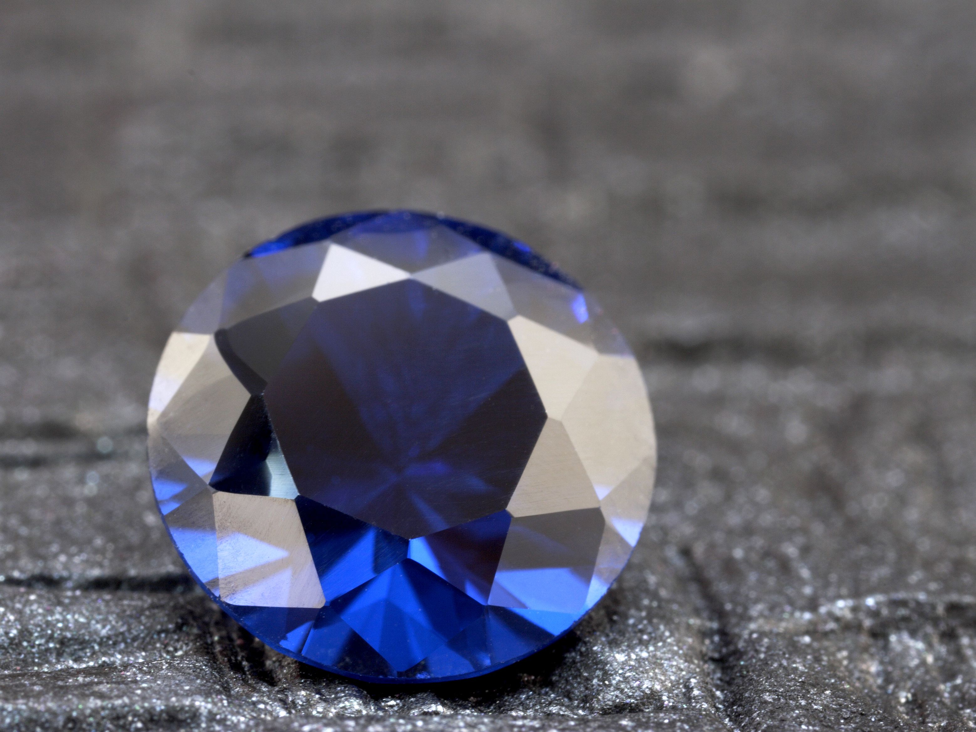 Sapphire Picture - KibrisPDR