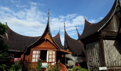 Detail Saribu Rumah Gadang Solok Selatan Nomer 13