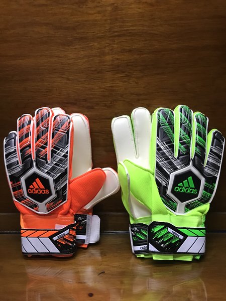 Detail Sarung Tangan Kiper Adidas Nomer 16