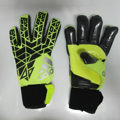 Detail Sarung Tangan Kiper Adidas Nomer 19