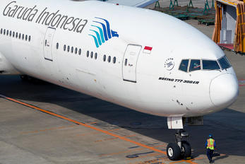 Detail Wallpaper Pesawat Garuda Indonesia Nomer 25