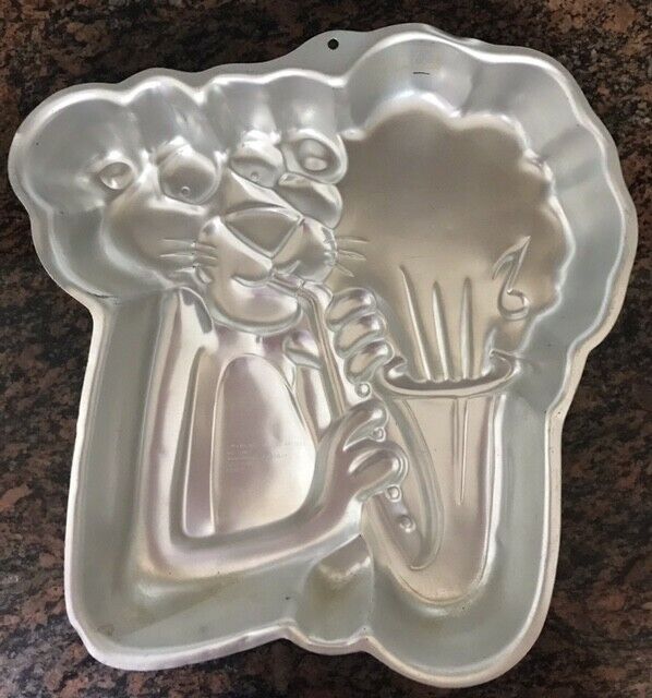 Detail Saxophone Cake Pan Nomer 38